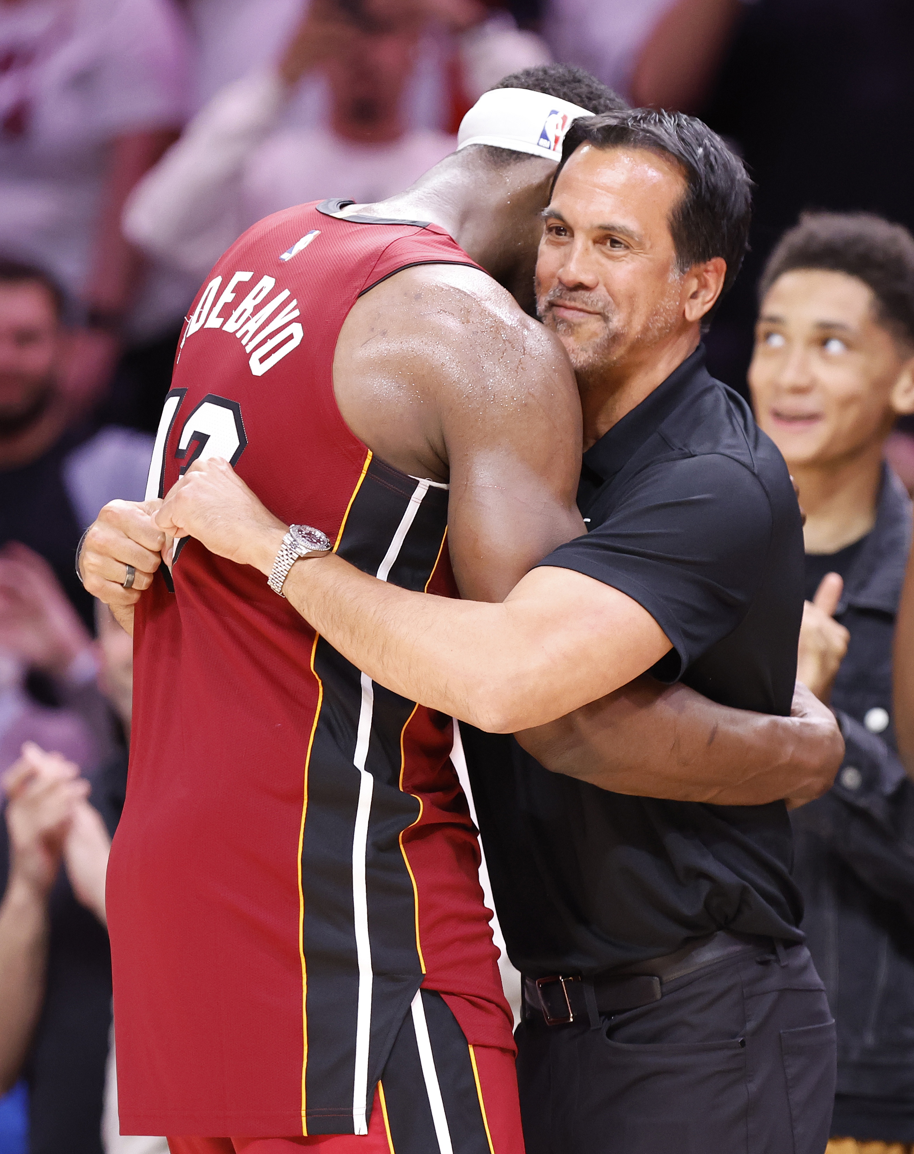 kaiyun-阿里纳斯：若阿德巴约79分时被换下 他整个生涯都会遗憾&amp;怨恨教练